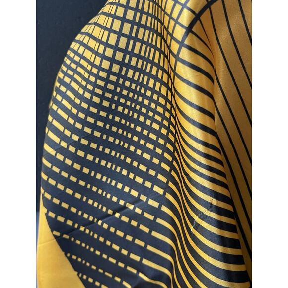 Vintage Scarf Wrap Square Geometric 31” Yellow Retro Career Multi-functional - Picture 8 of 8